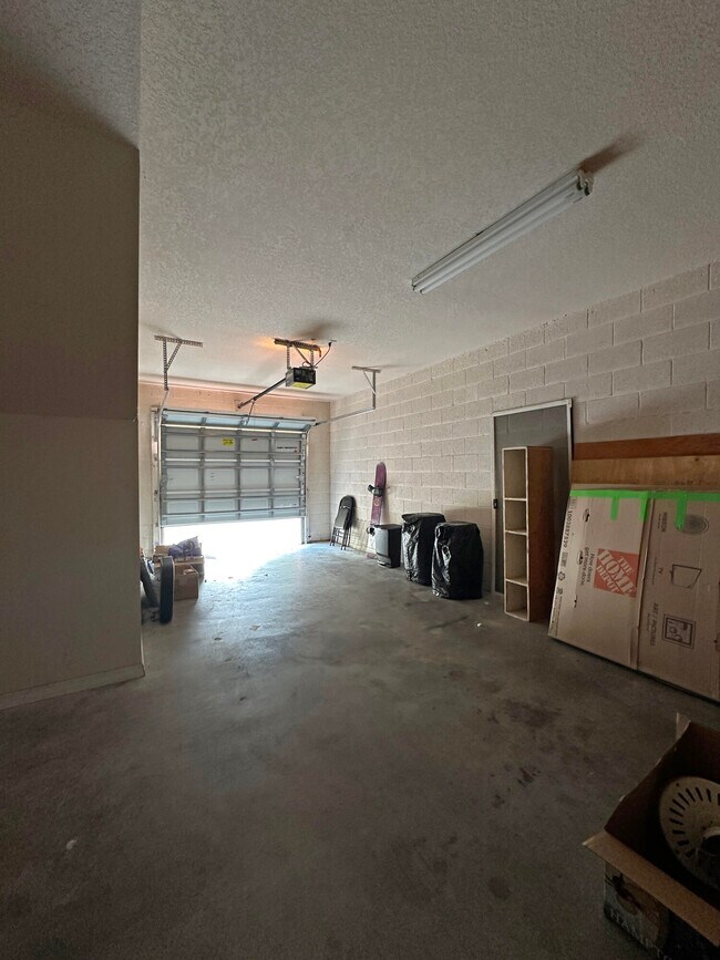 Building Photo - 100 SW Peacock Blvd