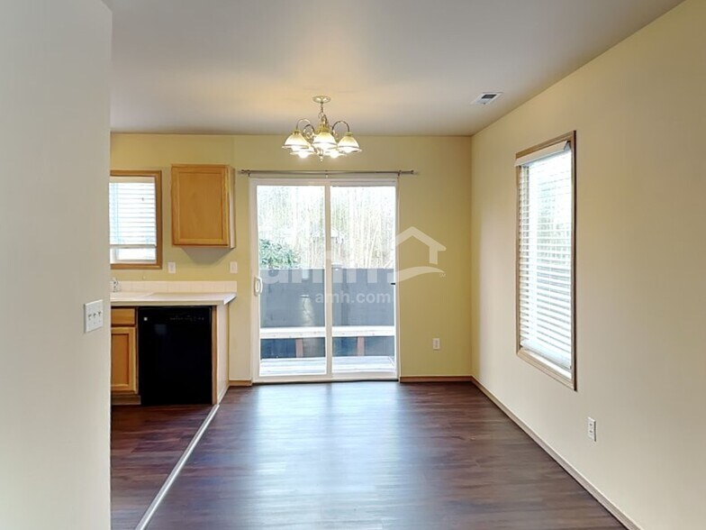 Building Photo - 13023 158th Street Ct E