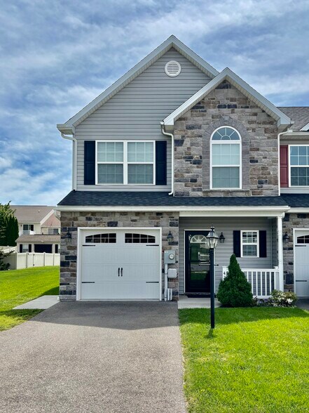 Primary Photo - 419 Tritle Ave
