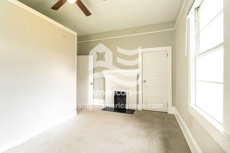 Building Photo - 806 Beech St