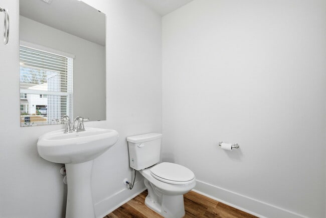 Building Photo - 4932 Valor Ct