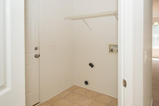 Building Photo - 9559 Parker Pl Dr