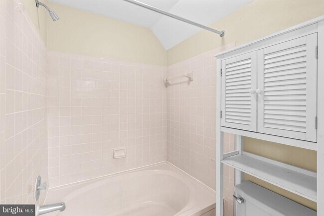 Building Photo - 8540 Harvest View Ct
