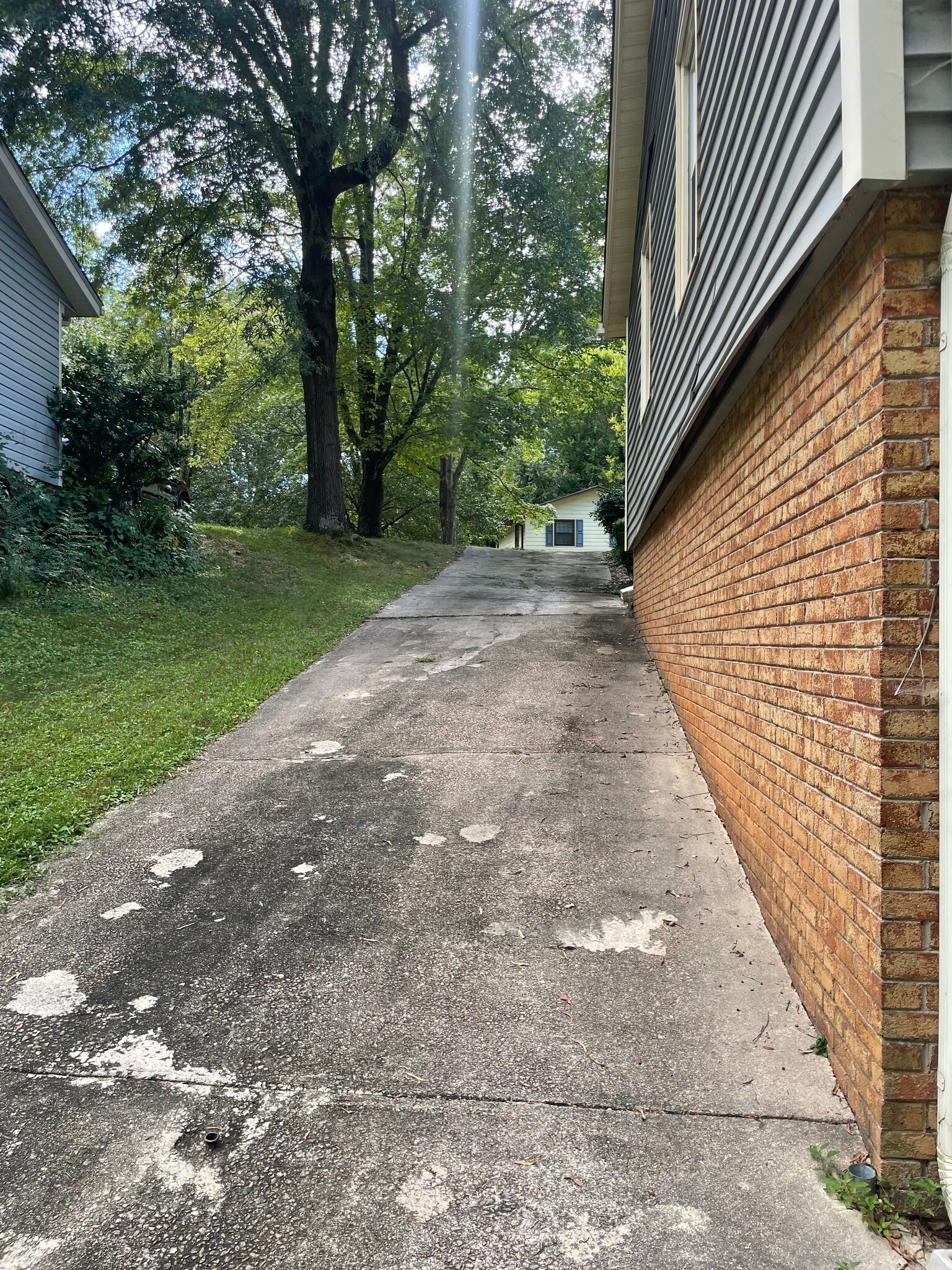 Steep Driveway - 2409 Foxtrot Rd