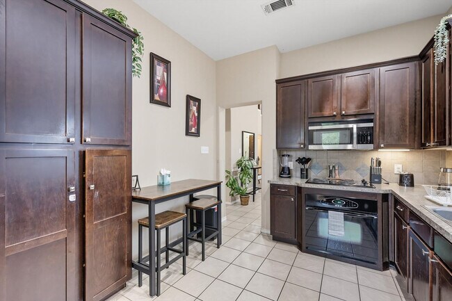 Building Photo - 8304 Timberbrook Ln