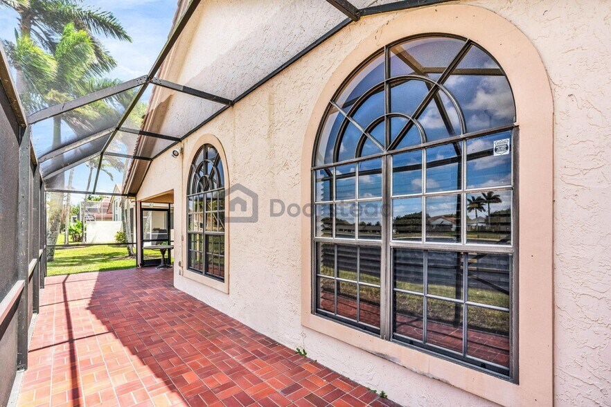 Building Photo - 12382 Pleasant Green Way