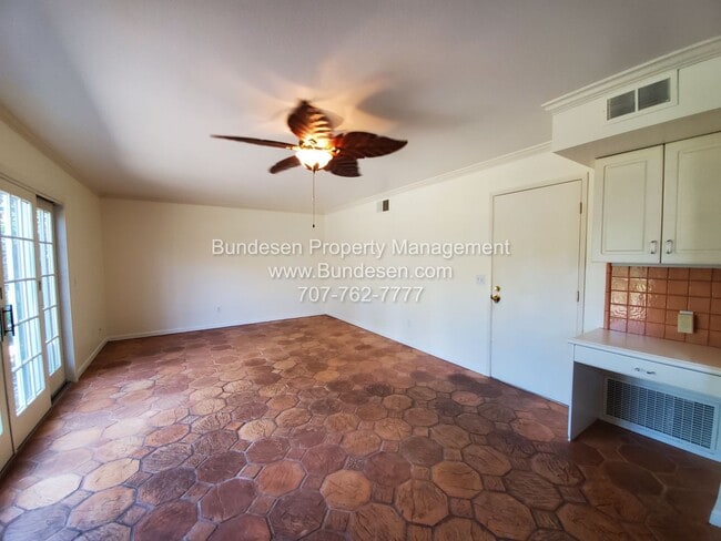 Building Photo - Beautiful 4 Bedroom Home with Pool – Easts...