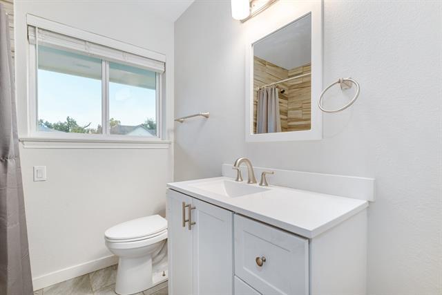 Building Photo - 3330 Darvany Dr