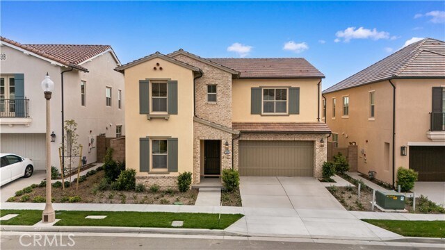 Building Photo - 206 Collino