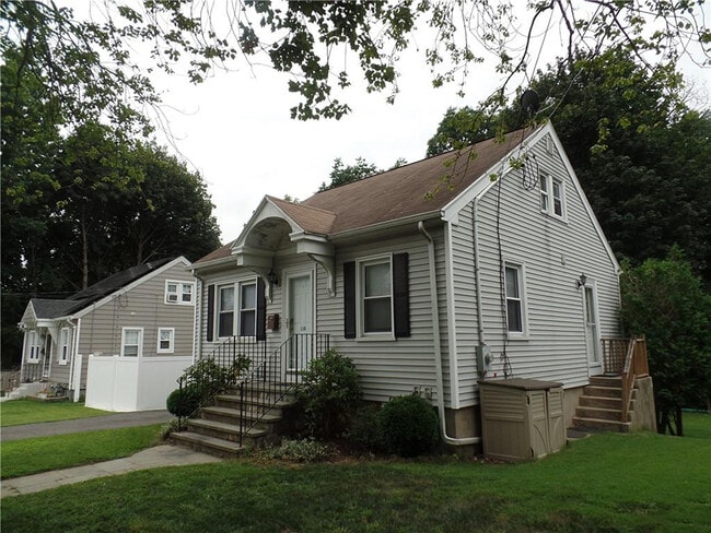 Building Photo - 110 Knowlton St