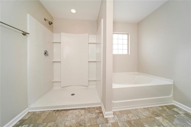 Building Photo - 613 Yazzie Pl