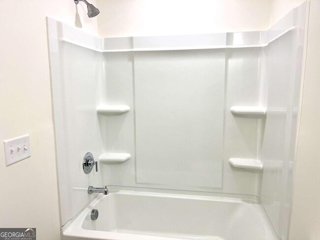 Building Photo - 5859 Greystone Dr