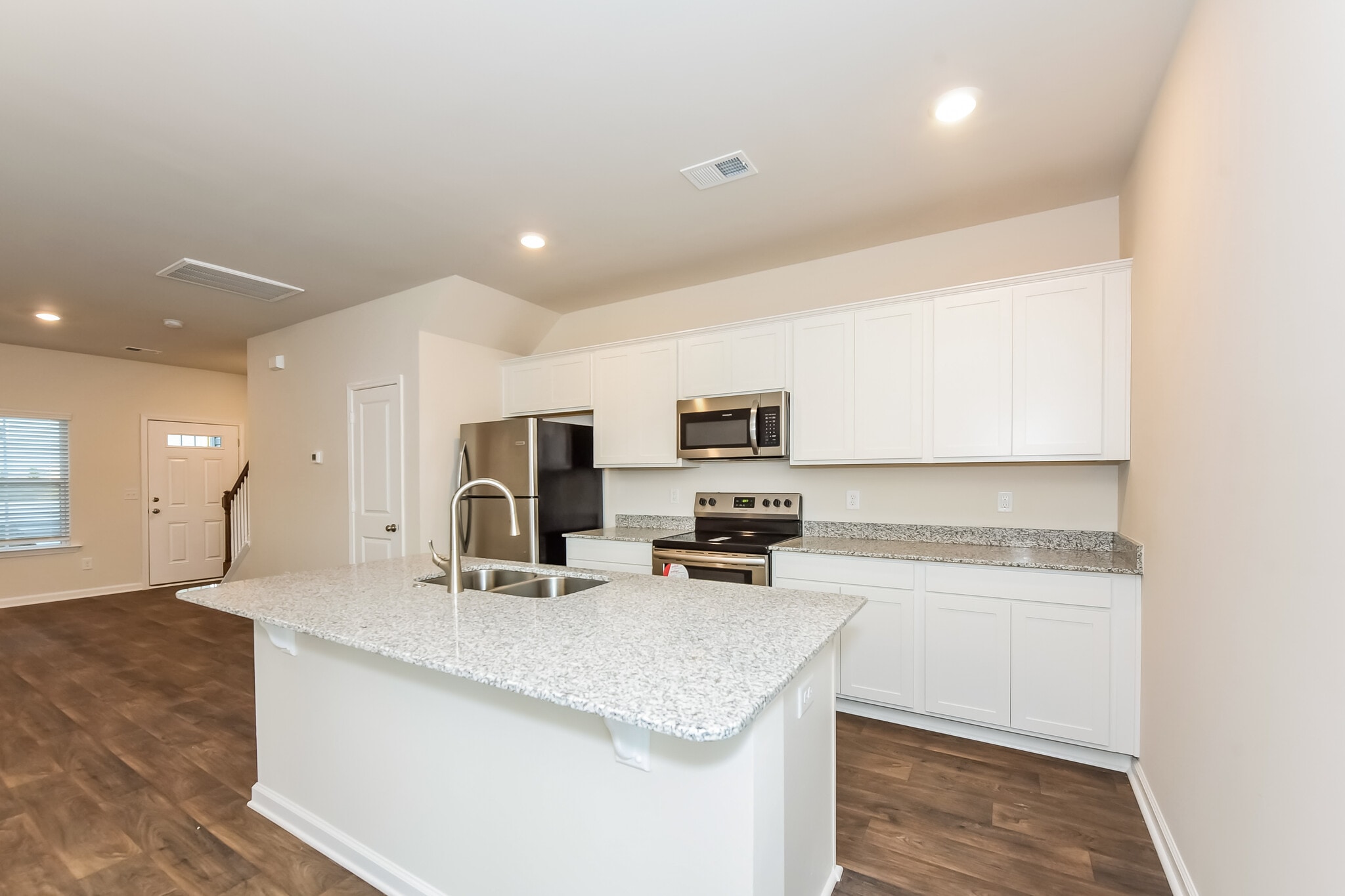 Building Photo - 306 High Grv Wy