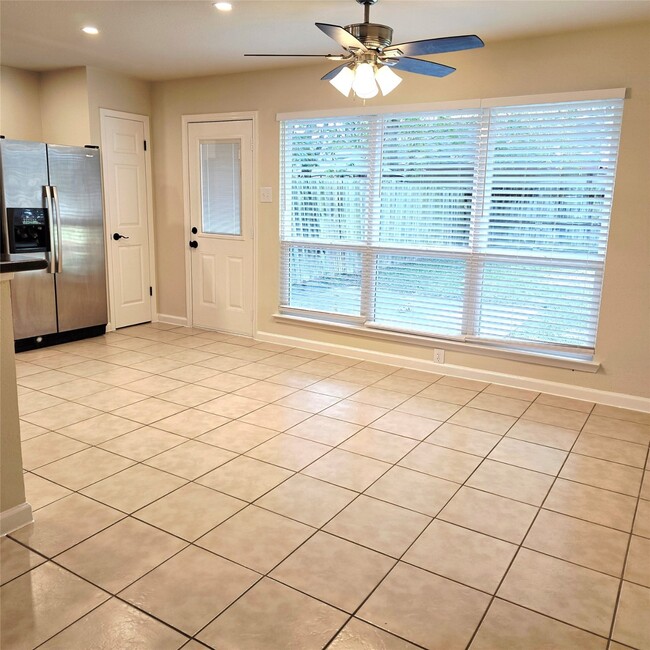 Building Photo - 3722 Westheimer Pl Dr