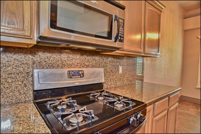 Building Photo - 14420 Misty Point Ct