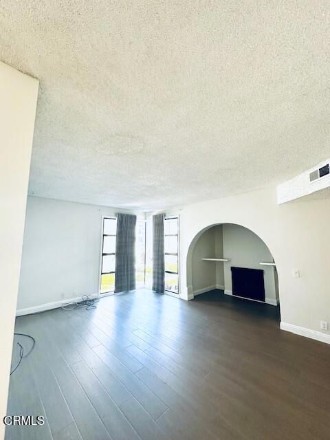 Building Photo - 350 Paseo De Playa