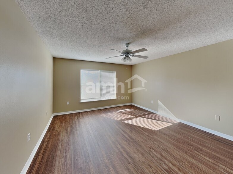 Building Photo - 10407 Fly Fishing St