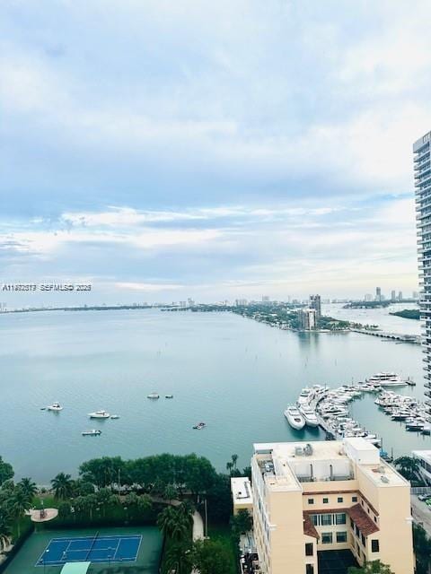 Building Photo - 1750 N Bayshore Dr