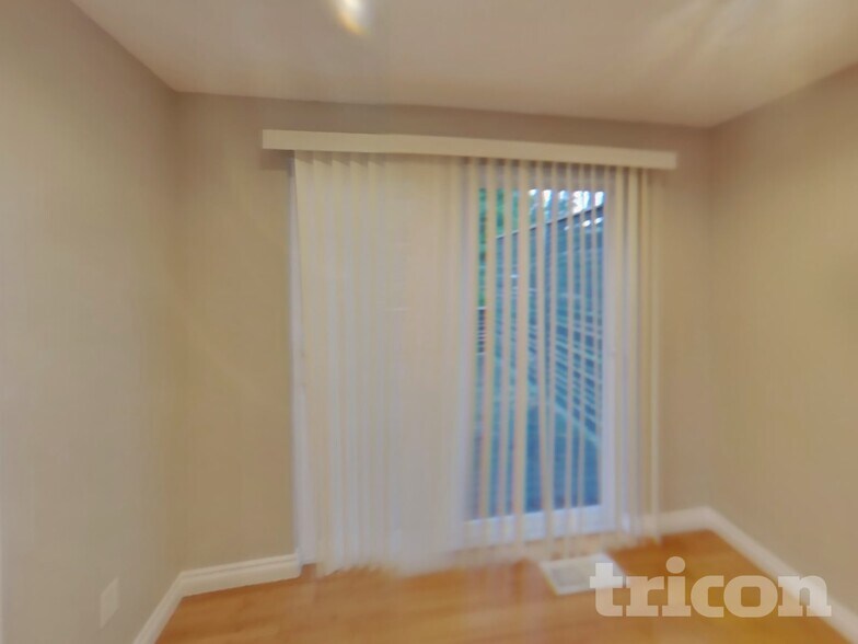 Building Photo - 7213 NW Rhododendron Pl