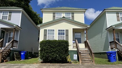 Building Photo - 811 Folmar St