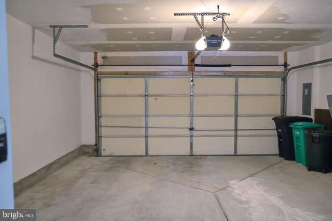 Building Photo - 4324 Talmadge Cir