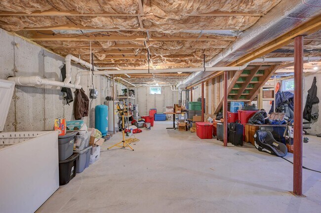 Building Photo - 419 Winter Rd