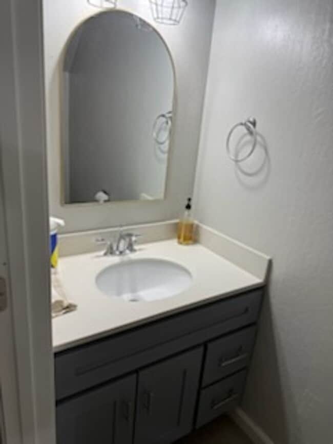 Building Photo - Beautiful Home for rent !! ( FURNISHED)