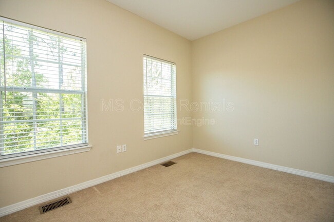 Building Photo - 2504 Gladiolus St