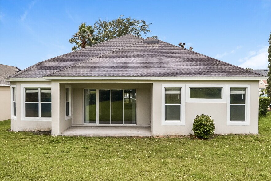 Building Photo - 1174 Green Vista Cir