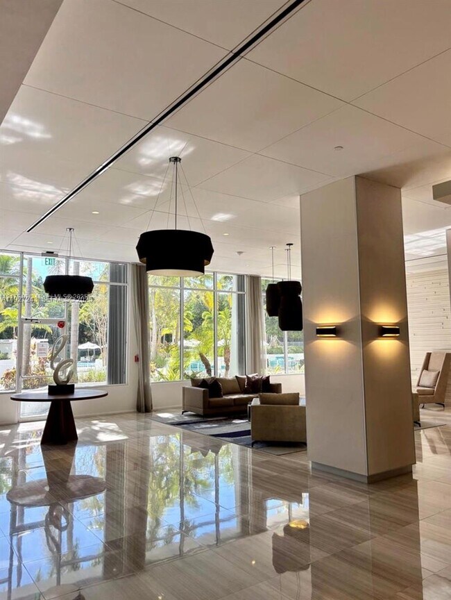 Building Photo - 100 Bayview Dr