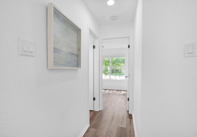 Building Photo - 2203 Lexfield Ln