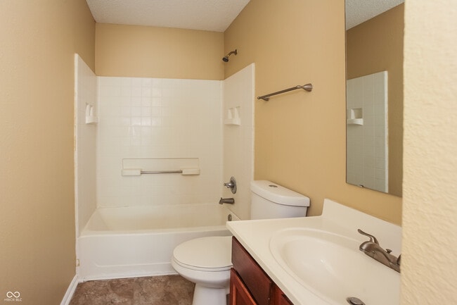 Building Photo - 1180 Odell Ln