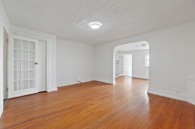 Building Photo - 822 Palisade Ave