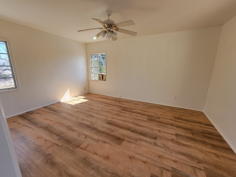 Building Photo - 7258 Allott Ave