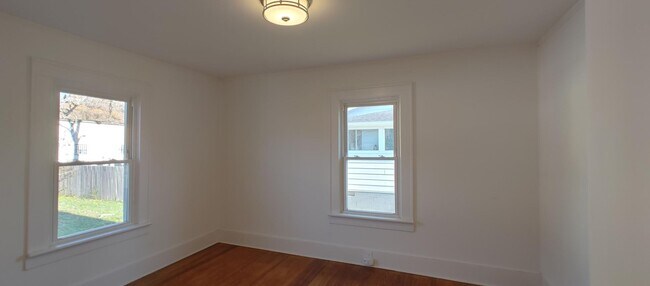 Building Photo - LEASE ONLY - 2219 Lyndon Ave.