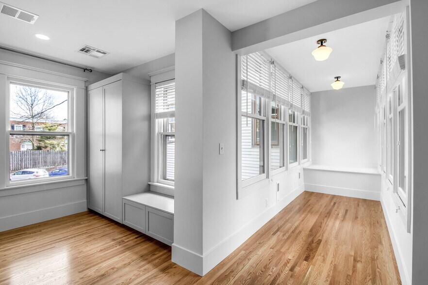 Building Photo - 349 Elmwood Ave