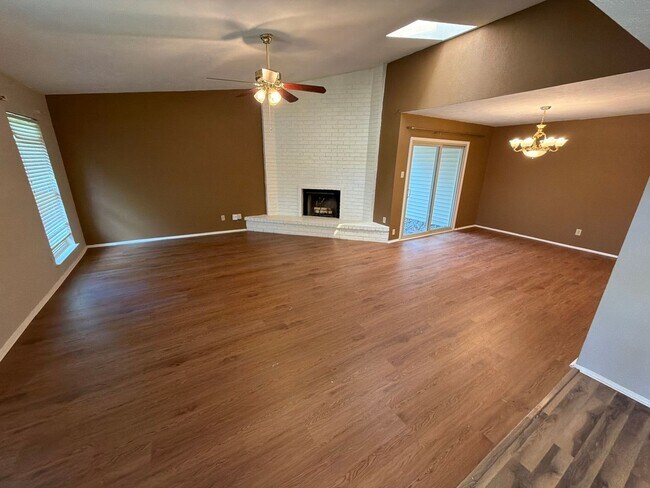 Building Photo - 4908 Wagner Dr