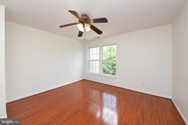 Building Photo - 401 Jene Ct