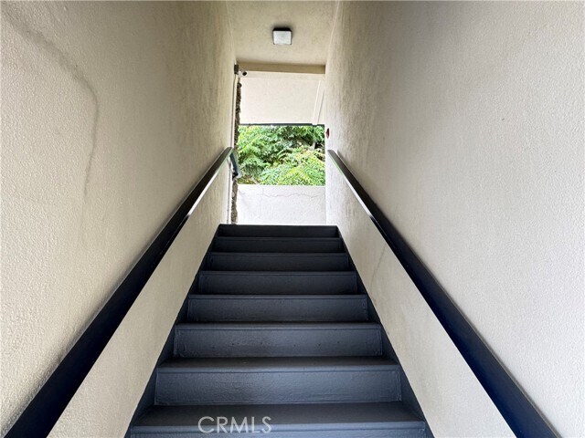 Building Photo - 251 N Oakland Ave