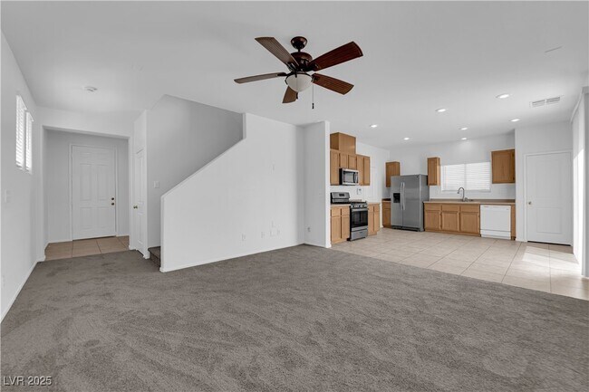 Building Photo - 6236 Halstead Ct