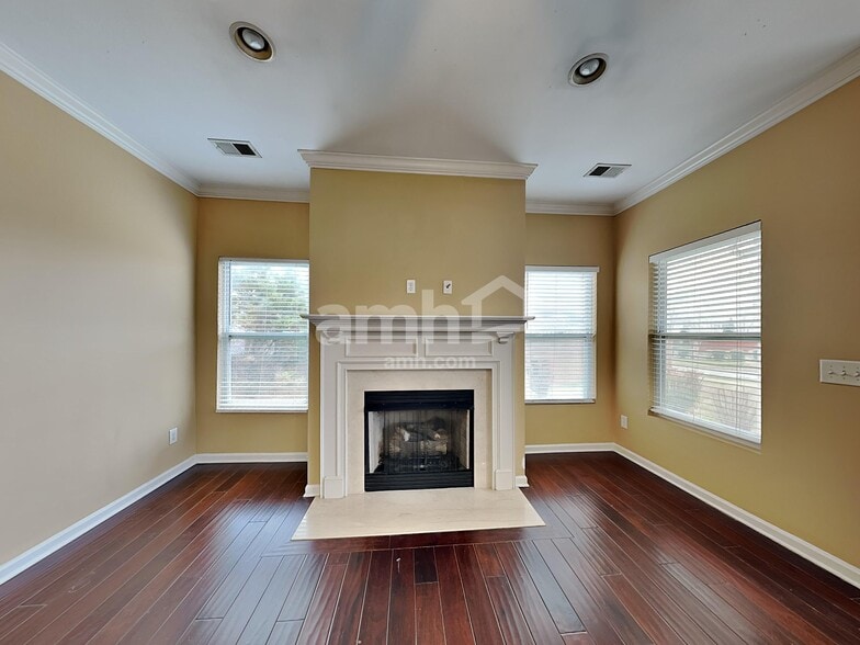 Building Photo - 300 Dunnwood Loop