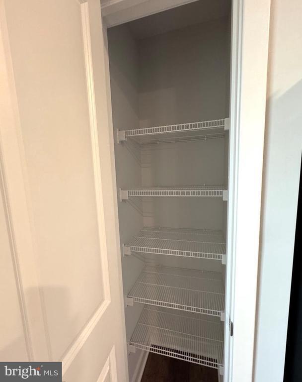 Building Photo - 140 Olga Dr