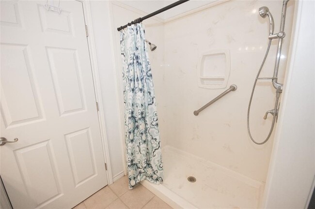 Building Photo - 10922 FM1764