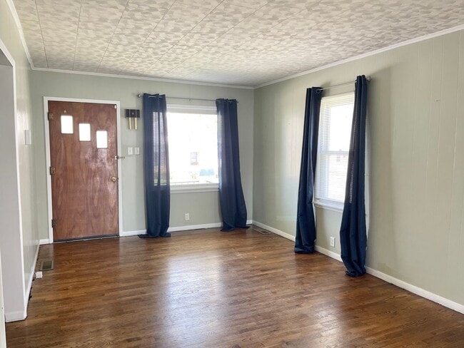 Building Photo - East Side Gem – Spacious 2BR Home with 2 C...