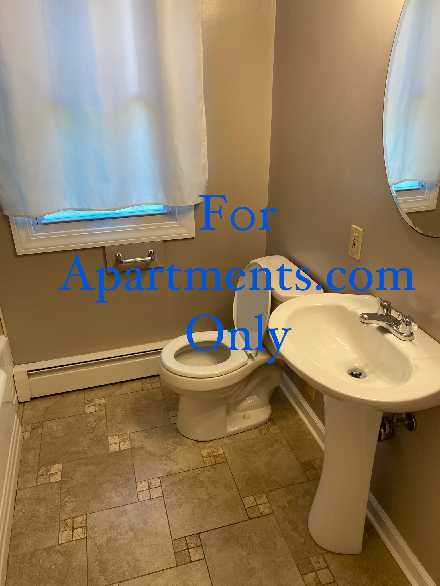 Building Photo - 105 Hunt Ave