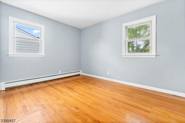 Building Photo - 726 Gates Terrace