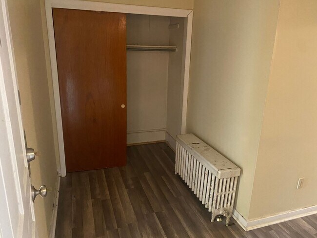 Building Photo - 744 Pawnee St