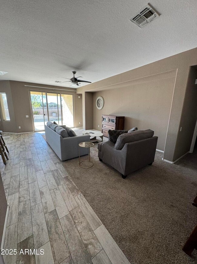 Building Photo - 949 E Indian Wells Pl