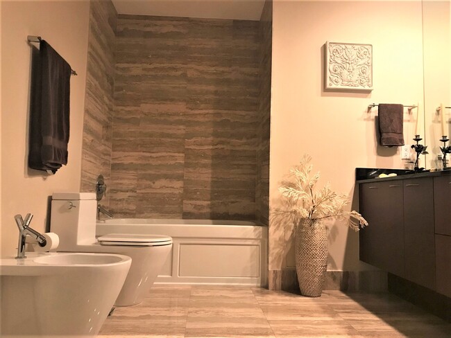 Master Bathroom - 15901 Collins Ave