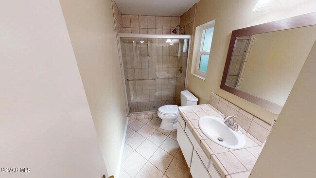 Building Photo - 2585 Northshore Ln